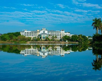 清遠(yuǎn)金沙湖畔皇冠假日酒店